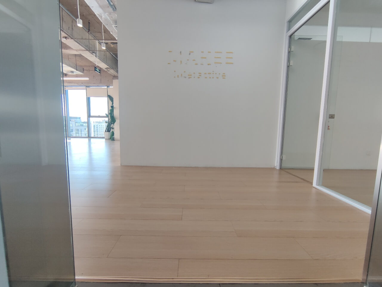 诚盈中心   240平米办公室 